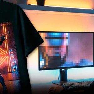 diseñador optimizando imagen computadora